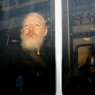 Moreno: «Assange es un Hacker miserable y malcriado»