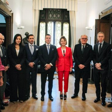 Daniel Noboa y la subordincion capital prestamista financiero internacional